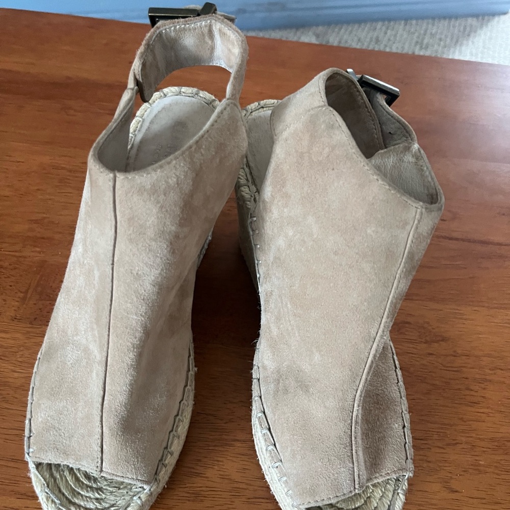 Kenneth Cole Tan Espadrille Wedge Sandals